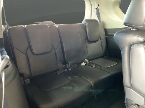 Used 2017 Nissan Armada Platinum image 34