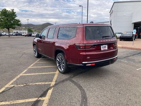 New 2025 Jeep Wagoneer L Series III w/ Premium Group I image 8