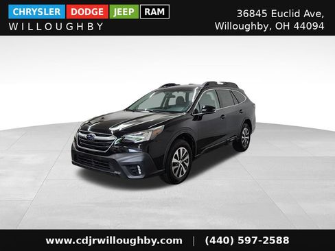 Used 2022 Subaru Outback Premium AWD/4WD image 1