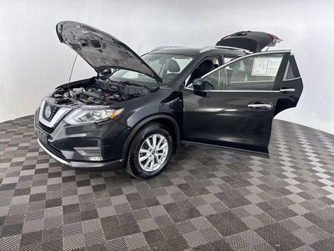 Used 2019 Nissan Rogue S w/ Special Edition Package FWD image 10