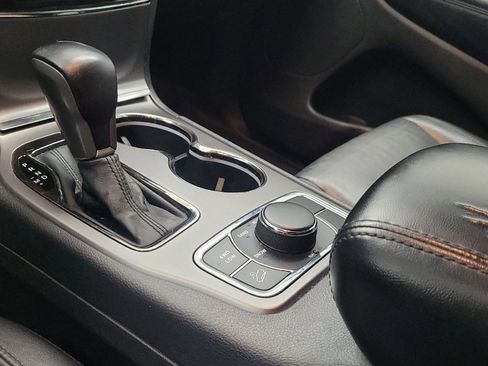 Used 2019 Jeep Grand Cherokee Limited X image 26