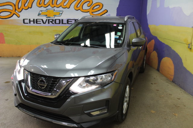 Used 2018 Nissan Rogue SV AWD/4WD image 4