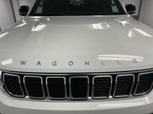 Used 2024 Jeep Wagoneer 4WD w/ Premium Group I image 32