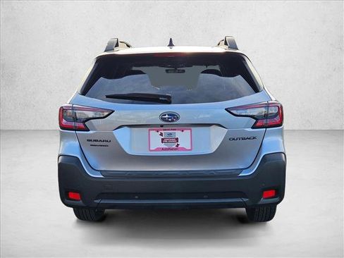 Certified 2025 Subaru Outback Onyx Edition image 7