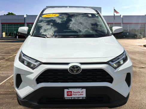 Used 2024 Toyota RAV4 XLE FWD image 2