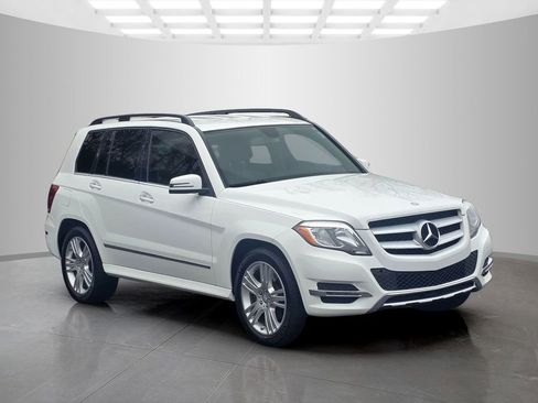 Used 2015 Mercedes-Benz GLK 350 2WD image 5