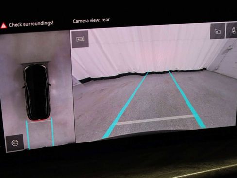 Certified 2025 Audi Q5 Premium w/ Convenience Package image 31