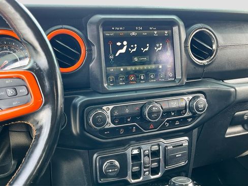 Used 2021 Jeep Gladiator Overland AWD/4WD image 16