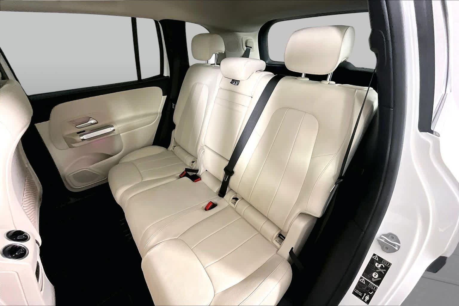 Used 2022 Mercedes-Benz GLB 250 image 18