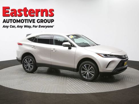 Used 2024 Toyota Venza LE image 47