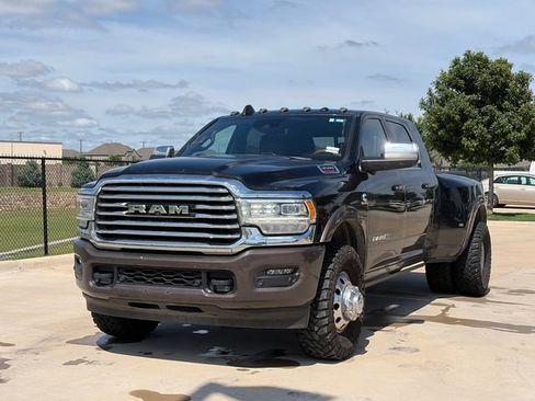 Used 2022 RAM 3500 Limited AWD/4WD image 3