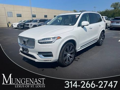 Used 2022 Volvo XC90 T6 Inscription w/ Lounge Package AWD/4WD image 1
