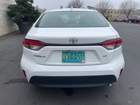 Used 2024 Toyota Corolla LE image 5