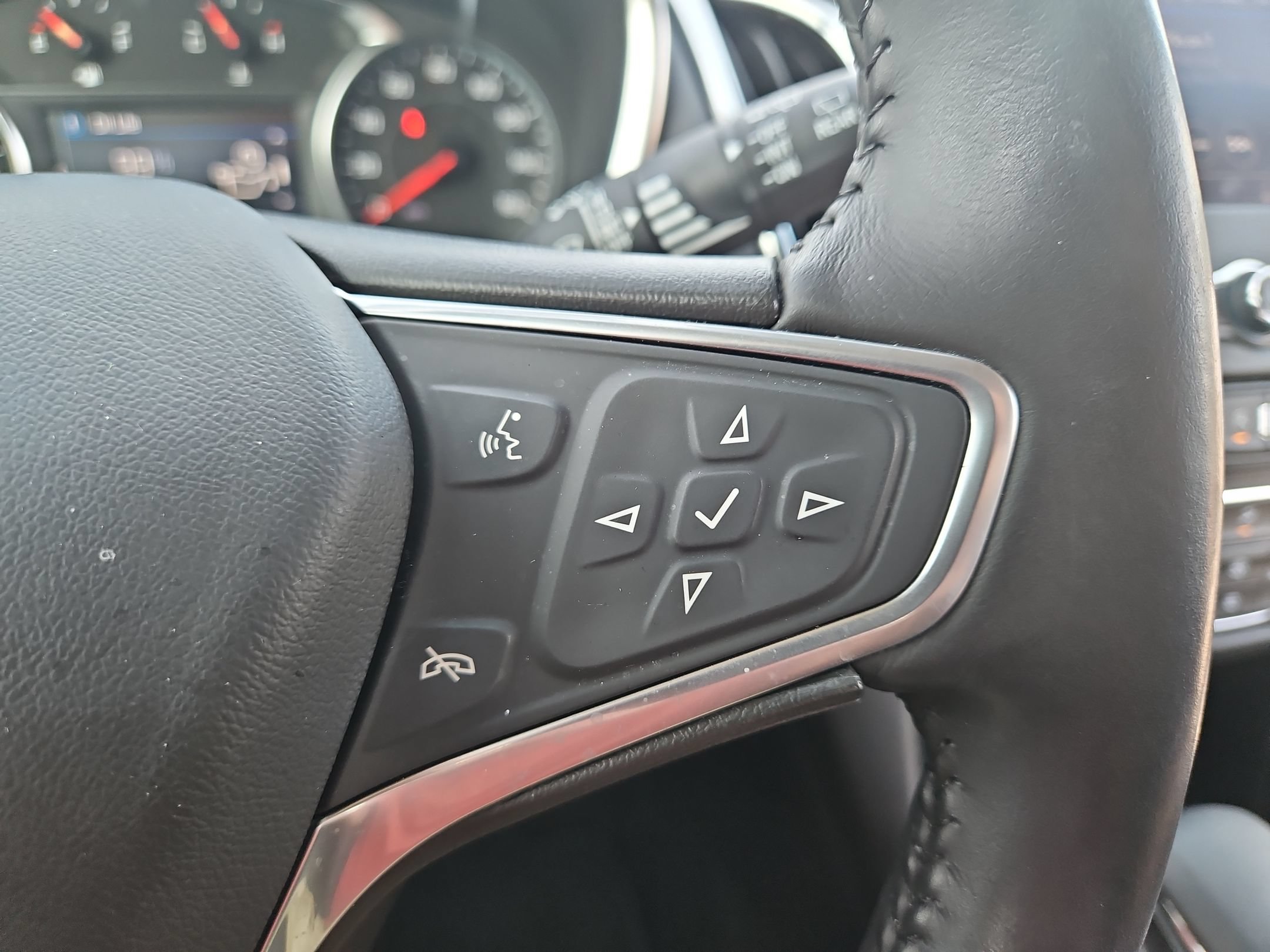 Used 2022 Chevrolet Equinox LT FWD image 27
