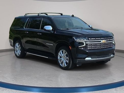 Used 2021 Chevrolet Suburban Premier w/ Premium Package AWD/4WD image 3