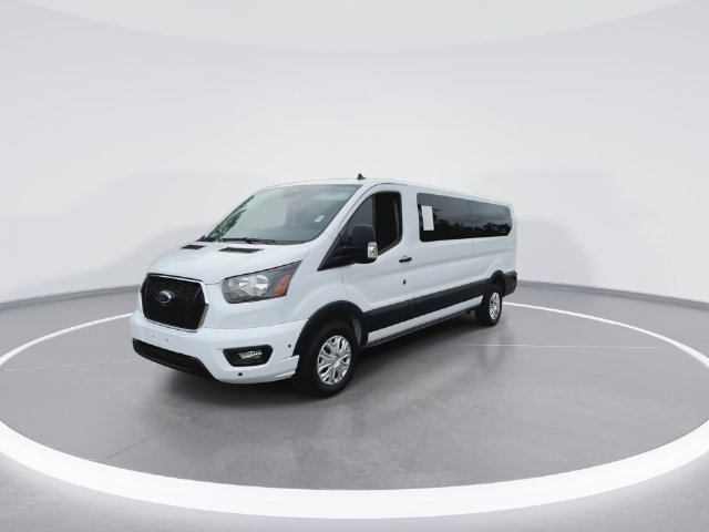 Used 2024 Ford Transit 350 XLT RWD image 4