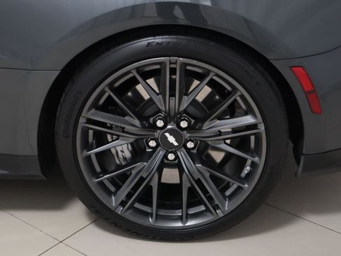 Used 2017 Chevrolet Camaro ZL1 image 9