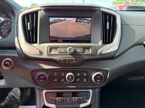Certified 2024 GMC Terrain SLE w/ Driver Convenience Package AWD/4WD image 18