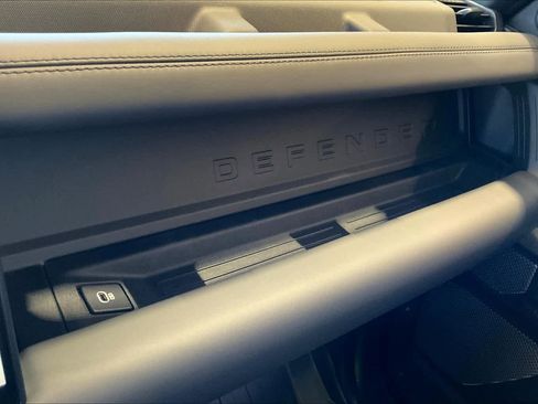 New 2024 Land Rover Defender 90 V8 image 20