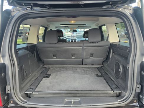 Used 2010 Dodge Nitro Detonator AWD/4WD image 18
