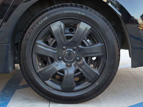 Used 2023 Toyota Corolla LE w/ Carpet Mat Package (TMS) image 19