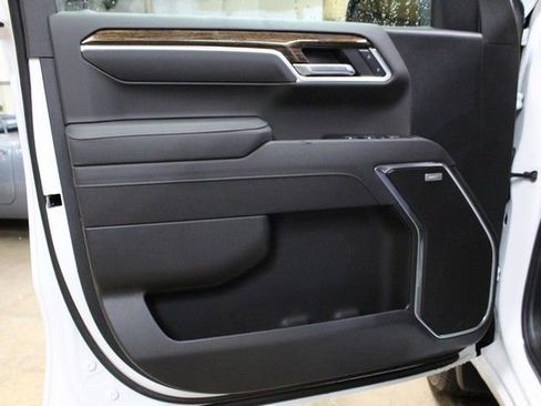 New 2026 GMC Sierra 1500 Elevation image 15