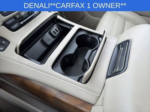 Used 2020 GMC Yukon XL Denali w/ Denali Premium Package image 29