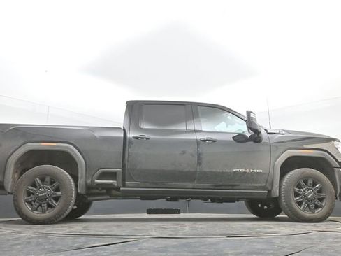 Used 2025 GMC Sierra 2500 AT4 w/ AT4 Premium Plus Package image 34