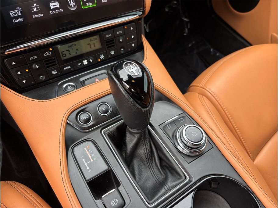 Used 2018 Maserati GranTurismo Sport RWD image 33