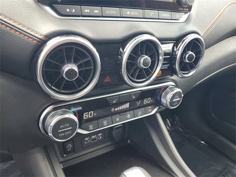 New 2025 Nissan Sentra SR w/ Trunk Package image 17