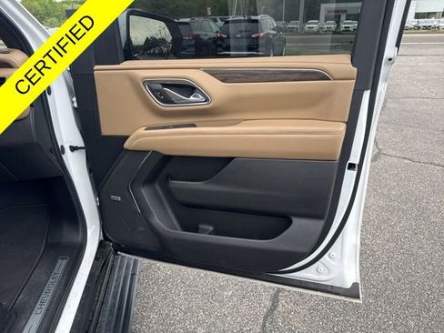 Used 2023 Chevrolet Tahoe Premier w/ Premium Package 2 AWD/4WD image 29