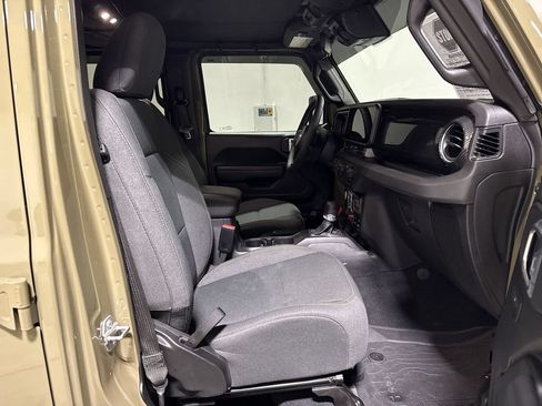 Used 2025 Jeep Wrangler Unlimited Sport S 4xe AWD/4WD image 21