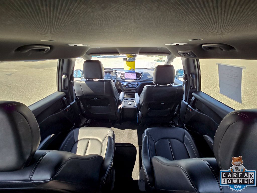 Used 2024 Chrysler Pacifica Limited FWD image 55
