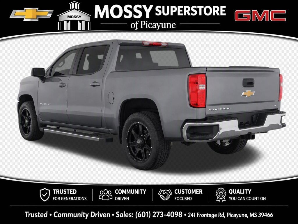 Used 2017 Chevrolet Silverado 1500 LT w/ All Star Edition RWD image 3
