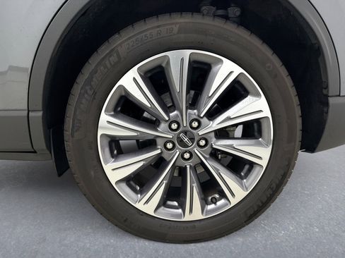 Used 2022 Lincoln Corsair Reserve w/ Equipment Group 201A image 22