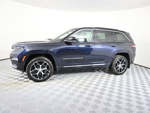 Used 2022 Jeep Grand Cherokee Summit 4xe AWD/4WD image 2