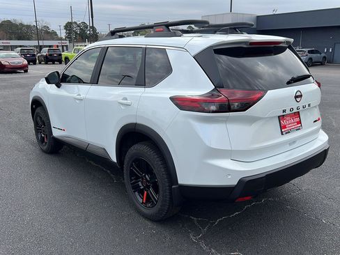 New 2026 Nissan Rogue SV image 7