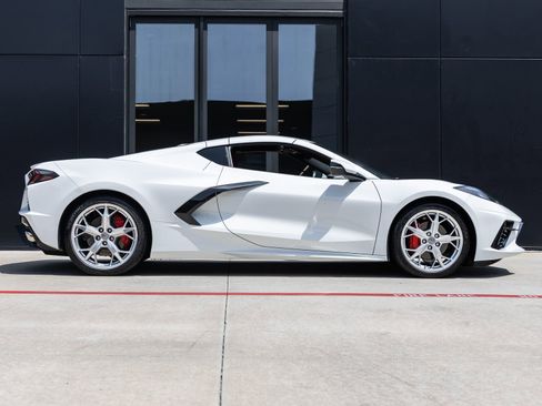 Used 2021 Chevrolet Corvette Stingray Preferred Cpe w/ 2LT RWD image 10
