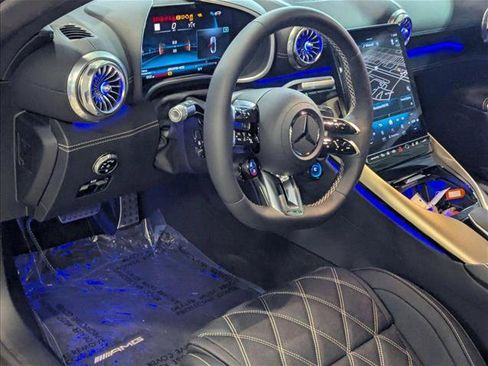 New 2025 Mercedes-Benz SL 63 AMG 4MATIC image 3