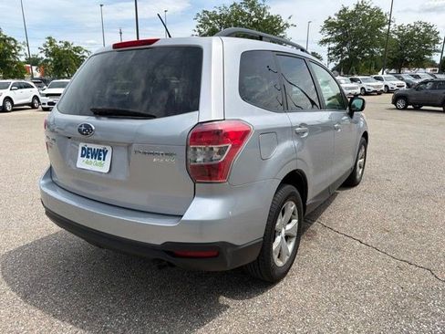 Used 2015 Subaru Forester 2.5i Premium w/ All-Weather Package AWD/4WD image 5