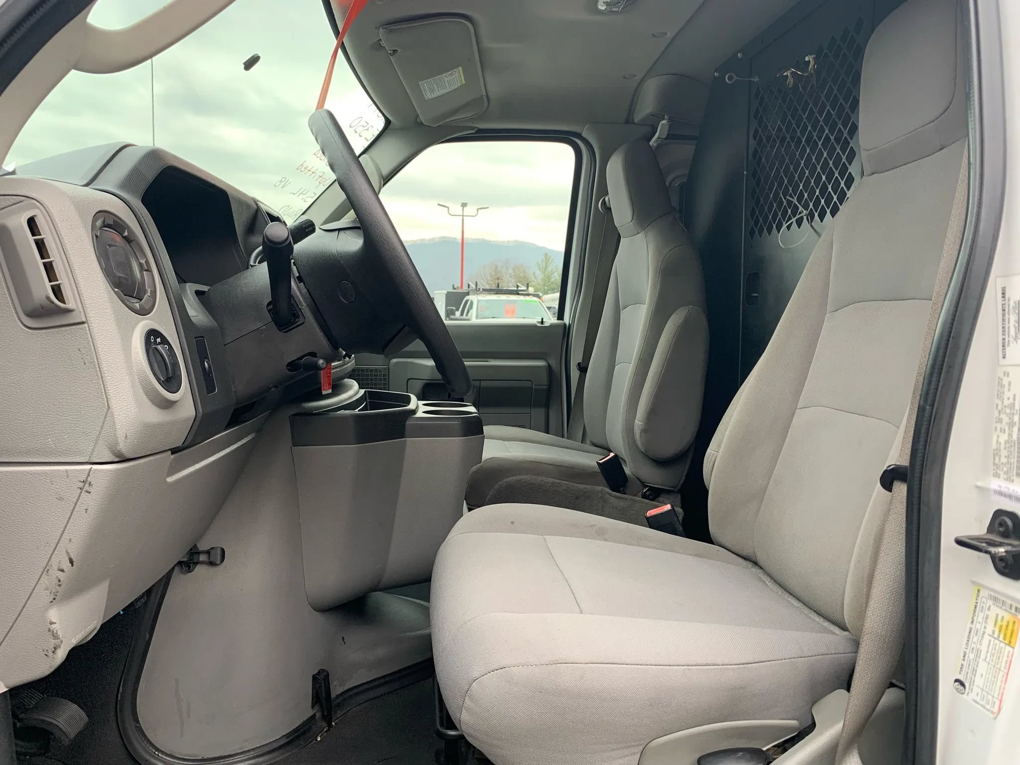 Used 2014 Ford E-350 and Econoline 350 Extended Super Duty w/ Insulation Package RWD image 9