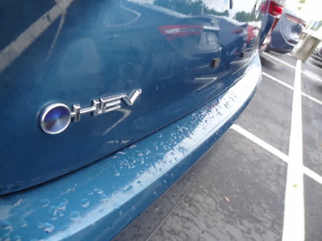 Used 2025 Toyota Camry LE FWD image 6