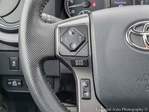Used 2023 Toyota Tacoma TRD Off-Road w/ TRD Premium Off Road Package image 15
