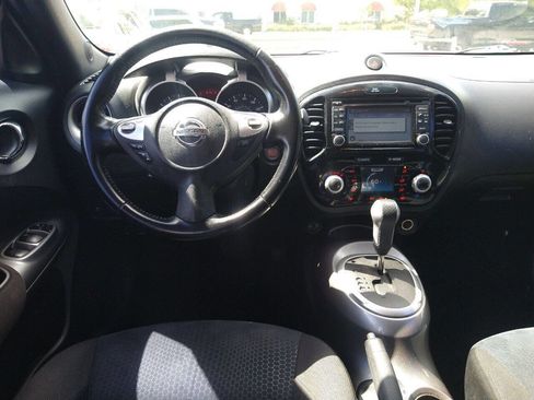 Used 2015 Nissan Juke SV w/ Technology Package FWD image 36