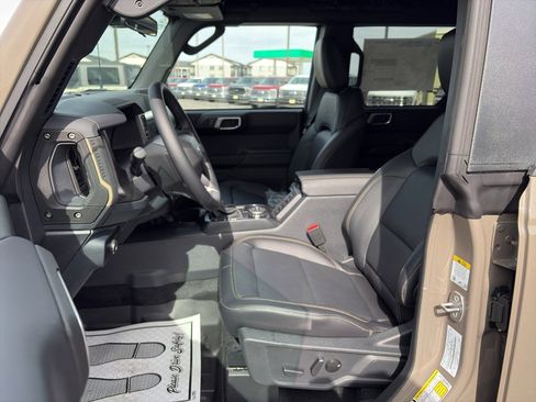 New 2026 Ford Bronco Badlands AWD/4WD image 26