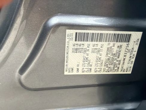Used 2021 Nissan Rogue S FWD image 31