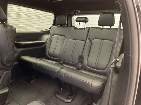 New 2025 Jeep Wagoneer Series III w/ Quick Order Package 25C Super image 21