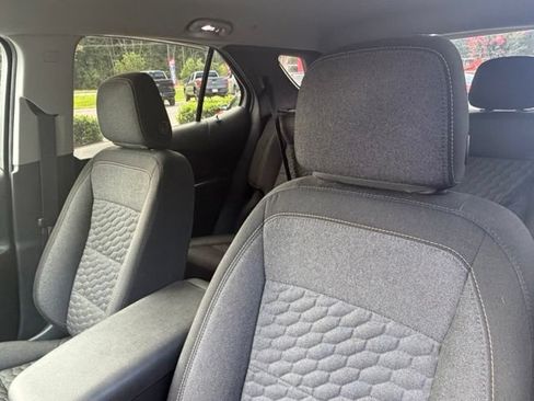Used 2019 Chevrolet Equinox LT FWD image 5