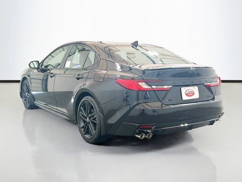 New 2026 Toyota Camry Hybrid FWD image 6
