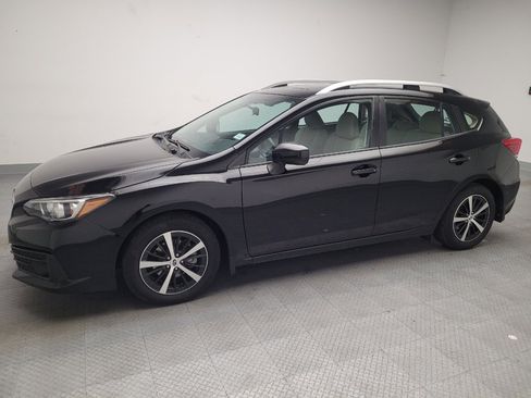 Used 2023 Subaru Impreza Premium image 2